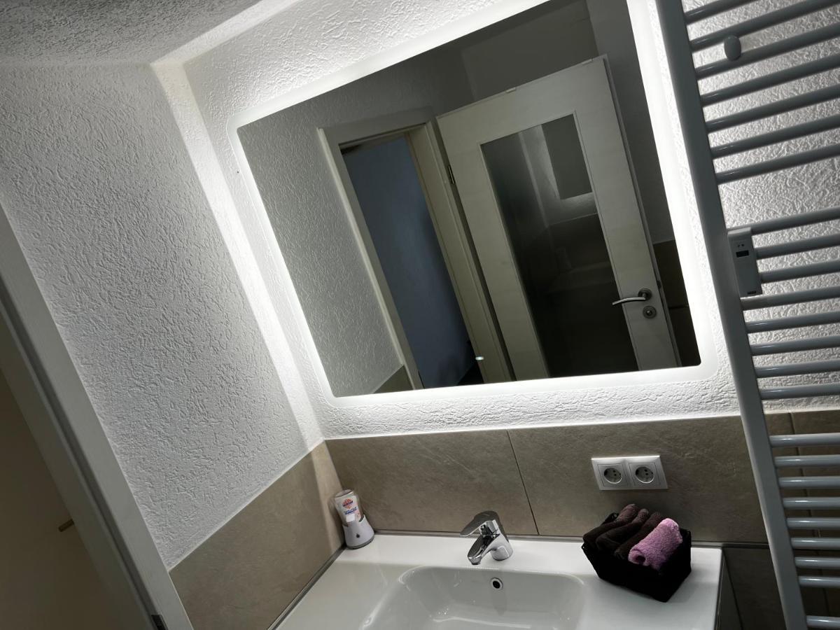 Moderne Wohnung Mit Bergblick Apartment