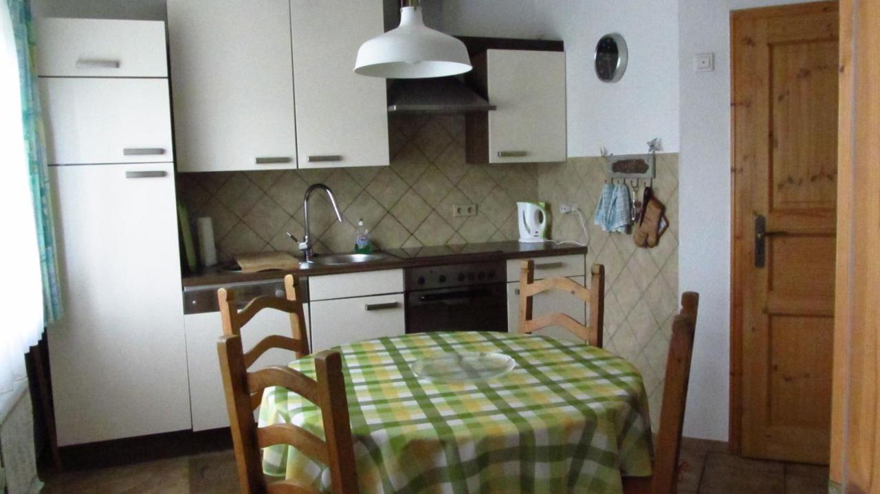 Haus Renia Apartment *