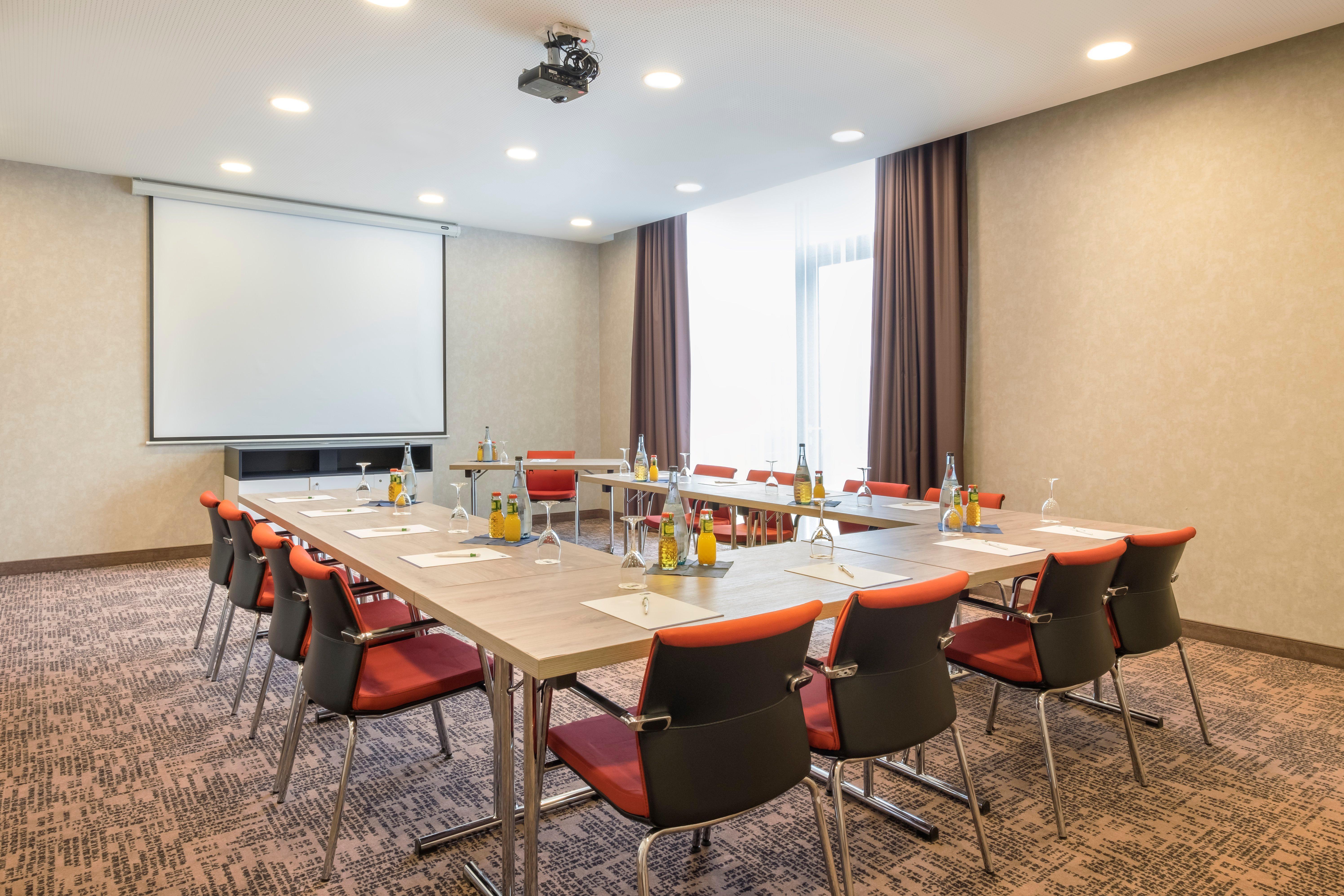 Hotel Express Friedrichshafen, An Ihg