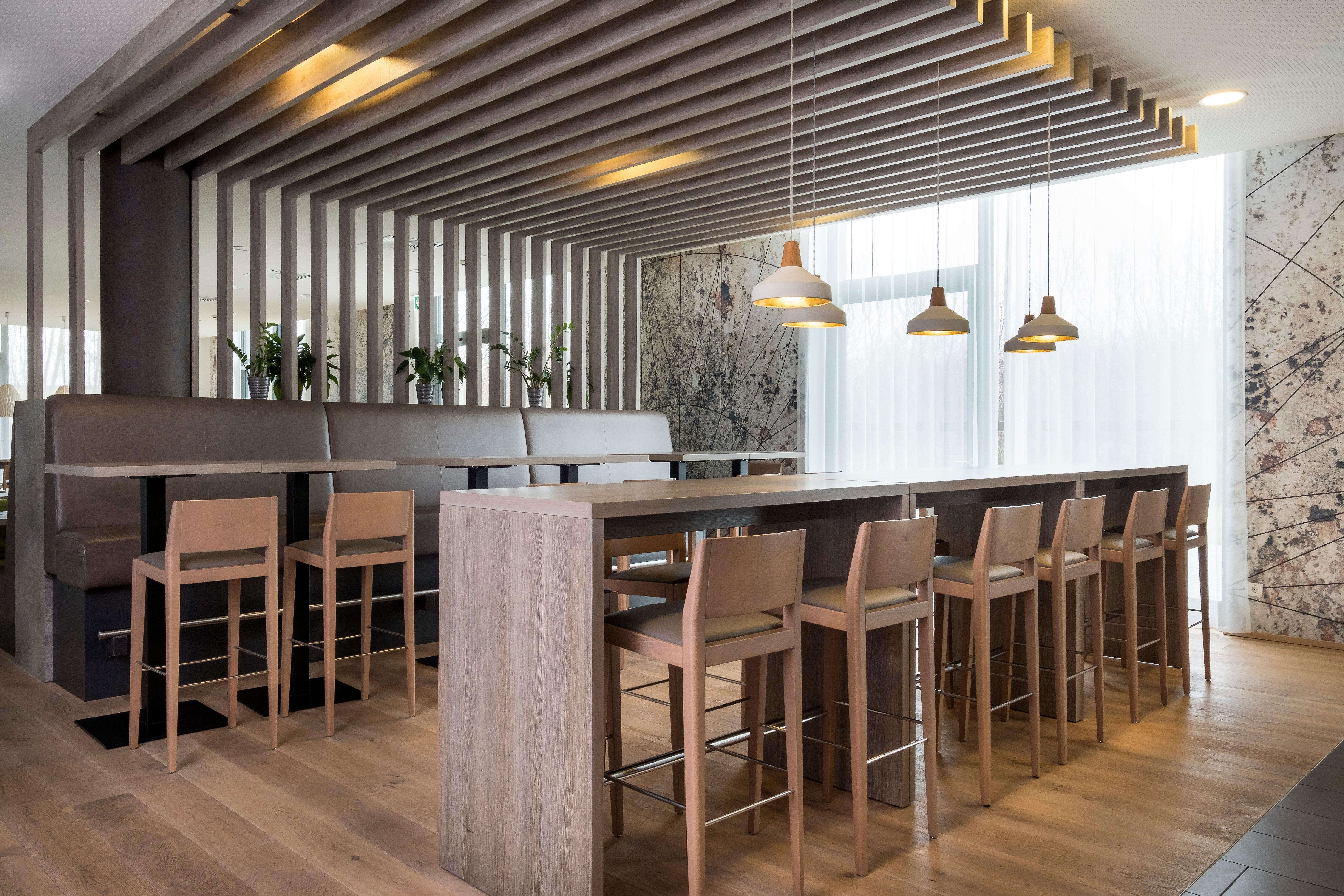 Hotel Express Friedrichshafen, An Ihg 3*