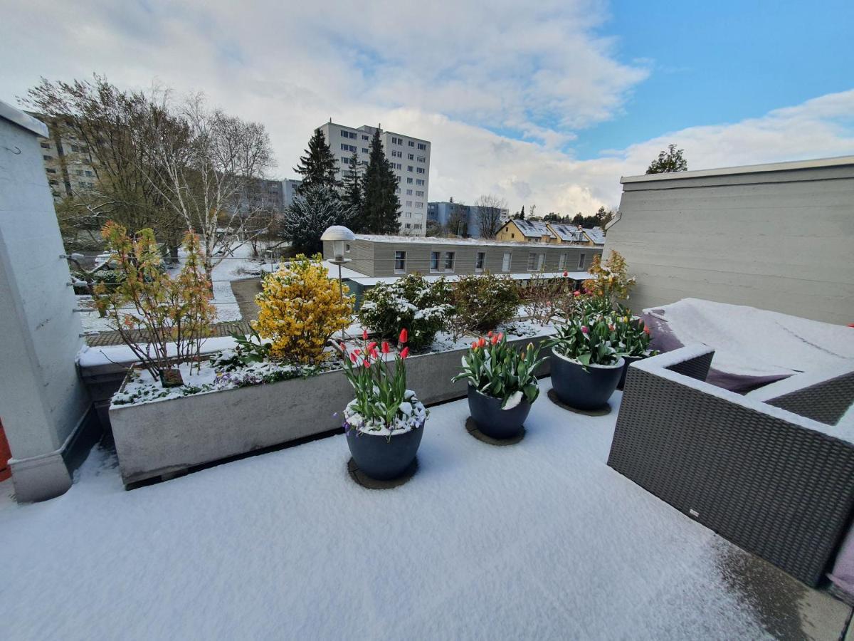 Cosi - Komfortables Privatzimmer Mit Grosser Terrasse Und Parkplatz *