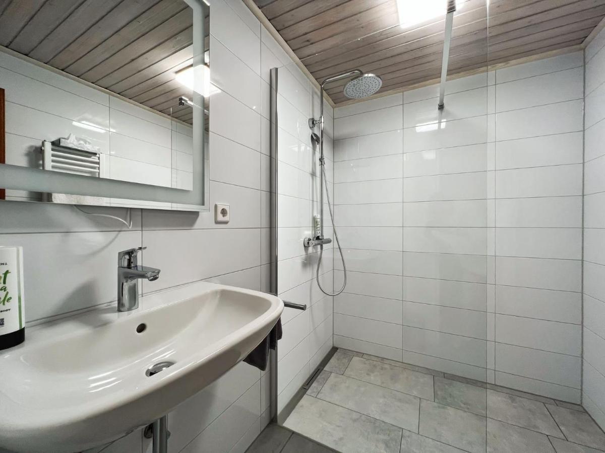 Hellers Twenty Four Ii -24h-check-in- Hotel