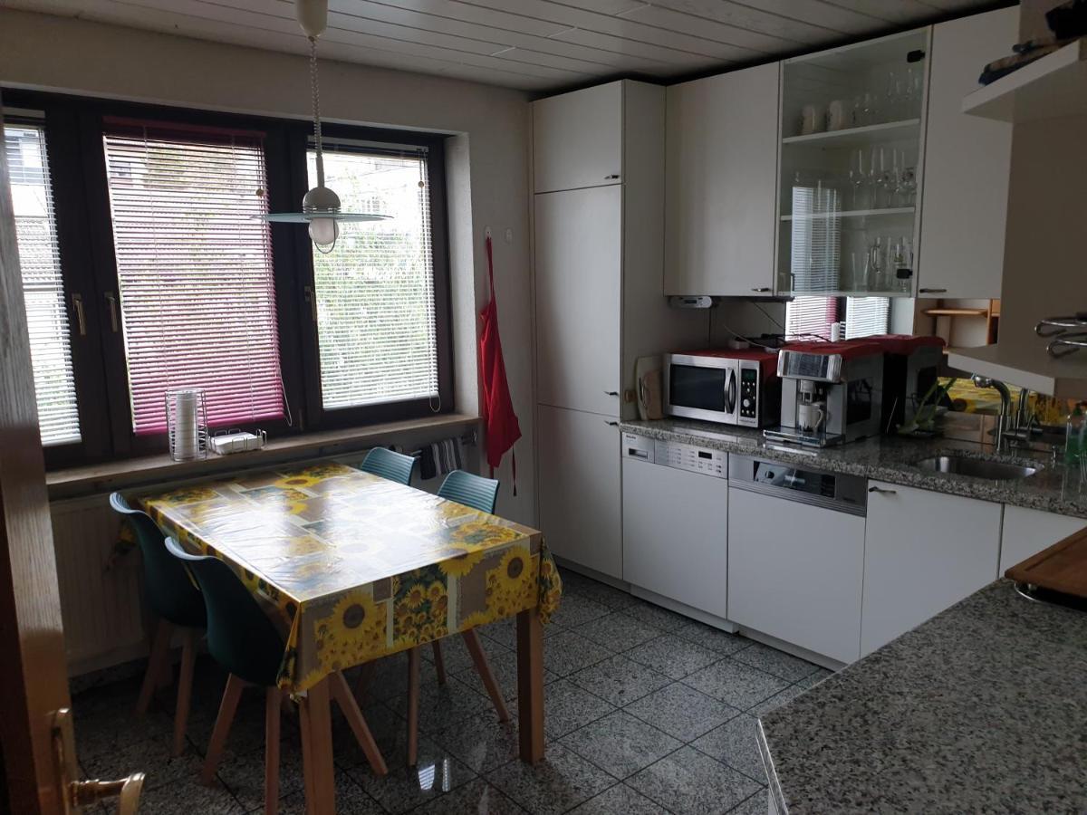 Apartment Fuer 4 Personen, 2 Schlafzimmer, 2 Parkplaetze, Wlan *