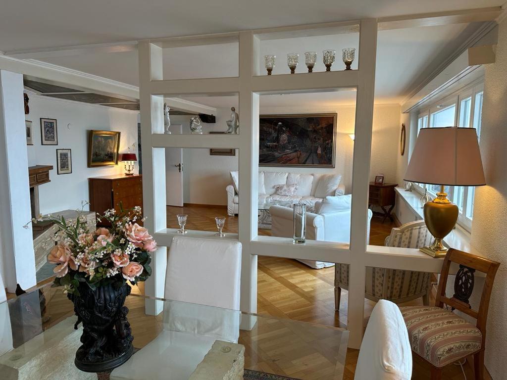 Lakeside - Easy Self Check-in Apartment *