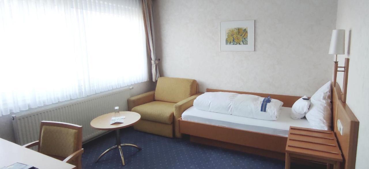 Hotel Hellers Twenty Four Ii -24h-check-in- Friedrichshafen