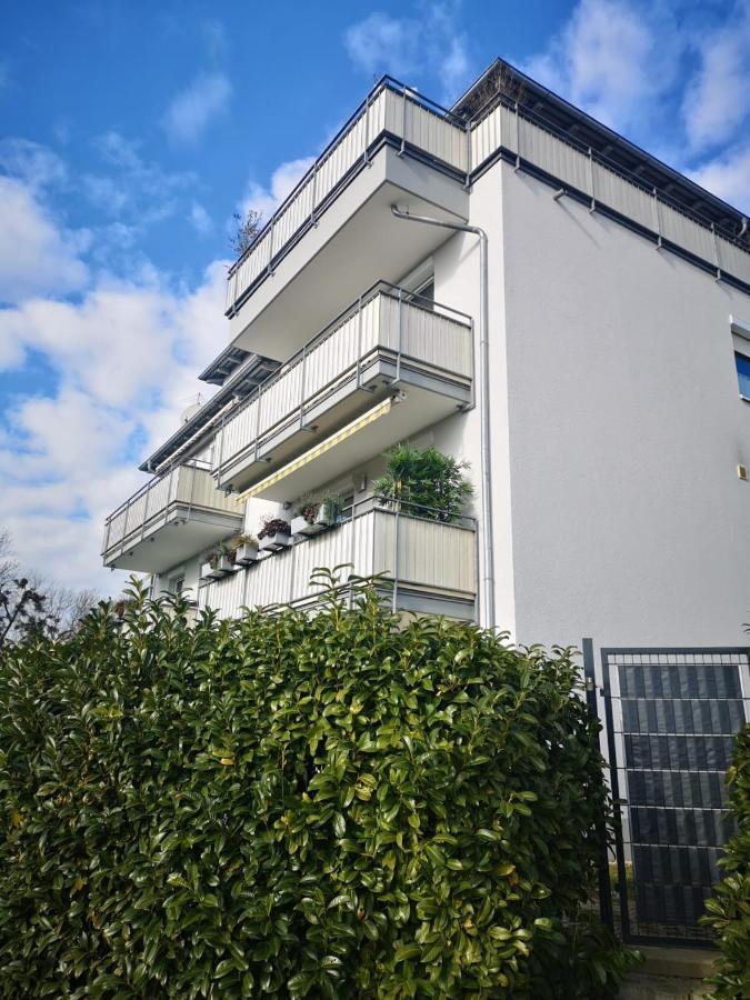 Cozy With Balcony Apartment *