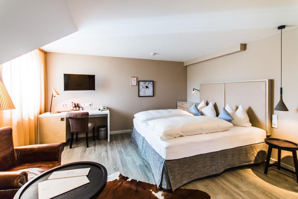 Knoblauch Hotel 4*