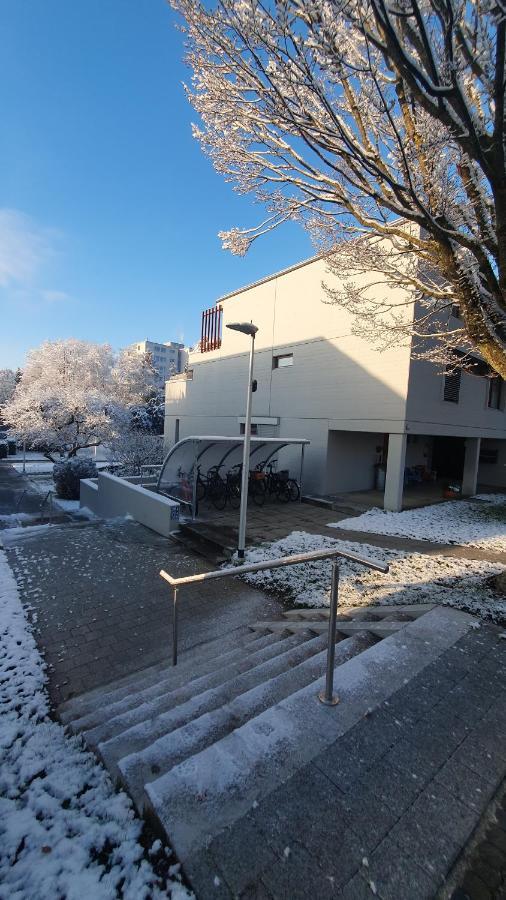Homestay Cosi - Komfortables Privatzimmer Mit Grosser Terrasse Und Parkplatz