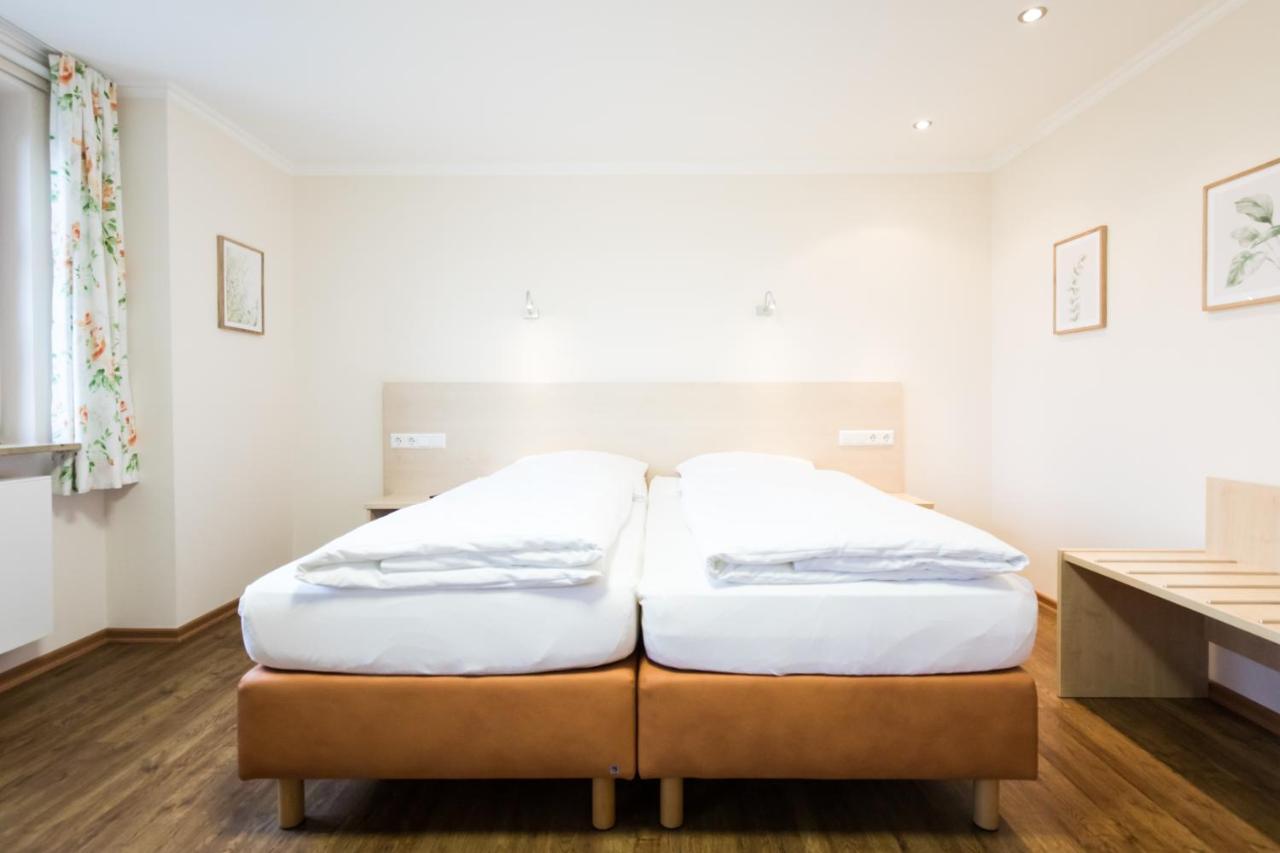 Vier Jahreszeiten Hotel 2*