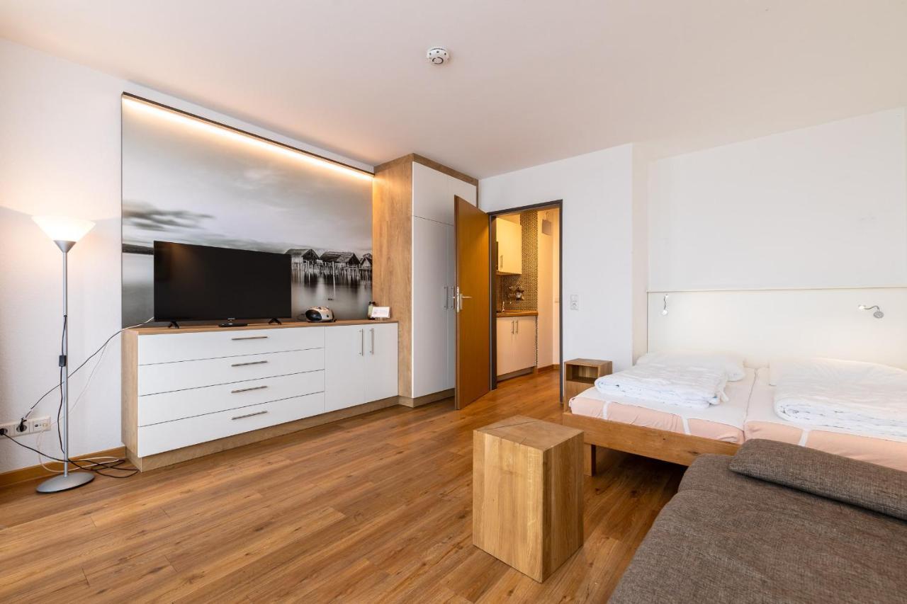 Apartment Ferienwohnpark Ein-zimmer-apartment 49 38 Immenstaad am Bodensee