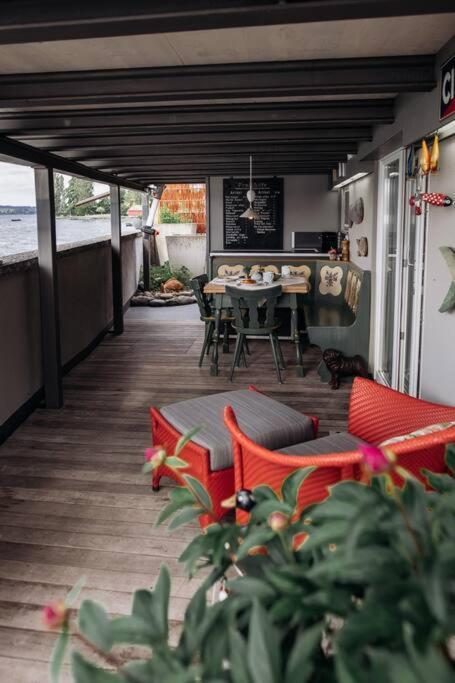 Seehueuesli / House Apartment Berlingen