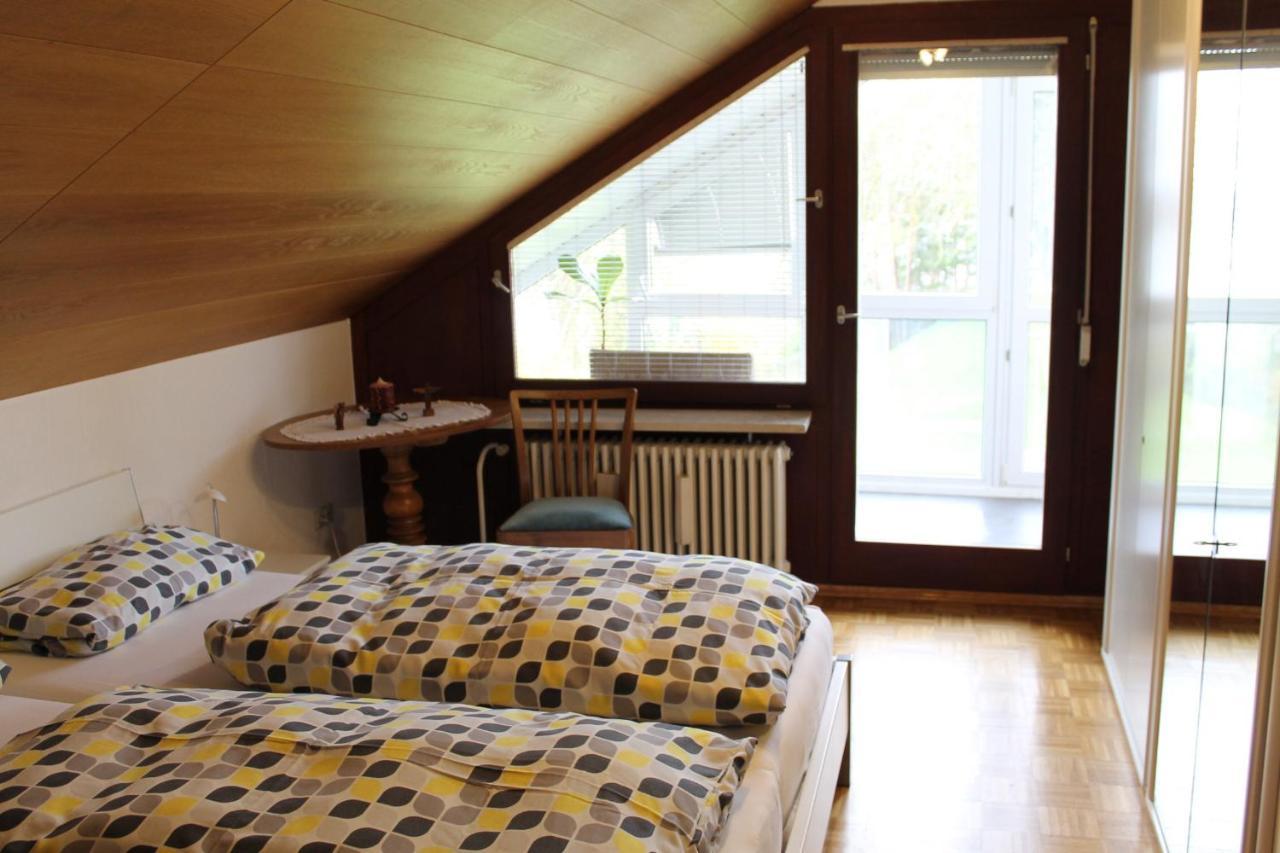 Blick Ins Gruene Apartment *