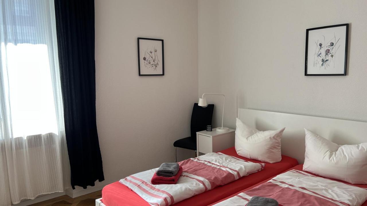 Laura Apartment *