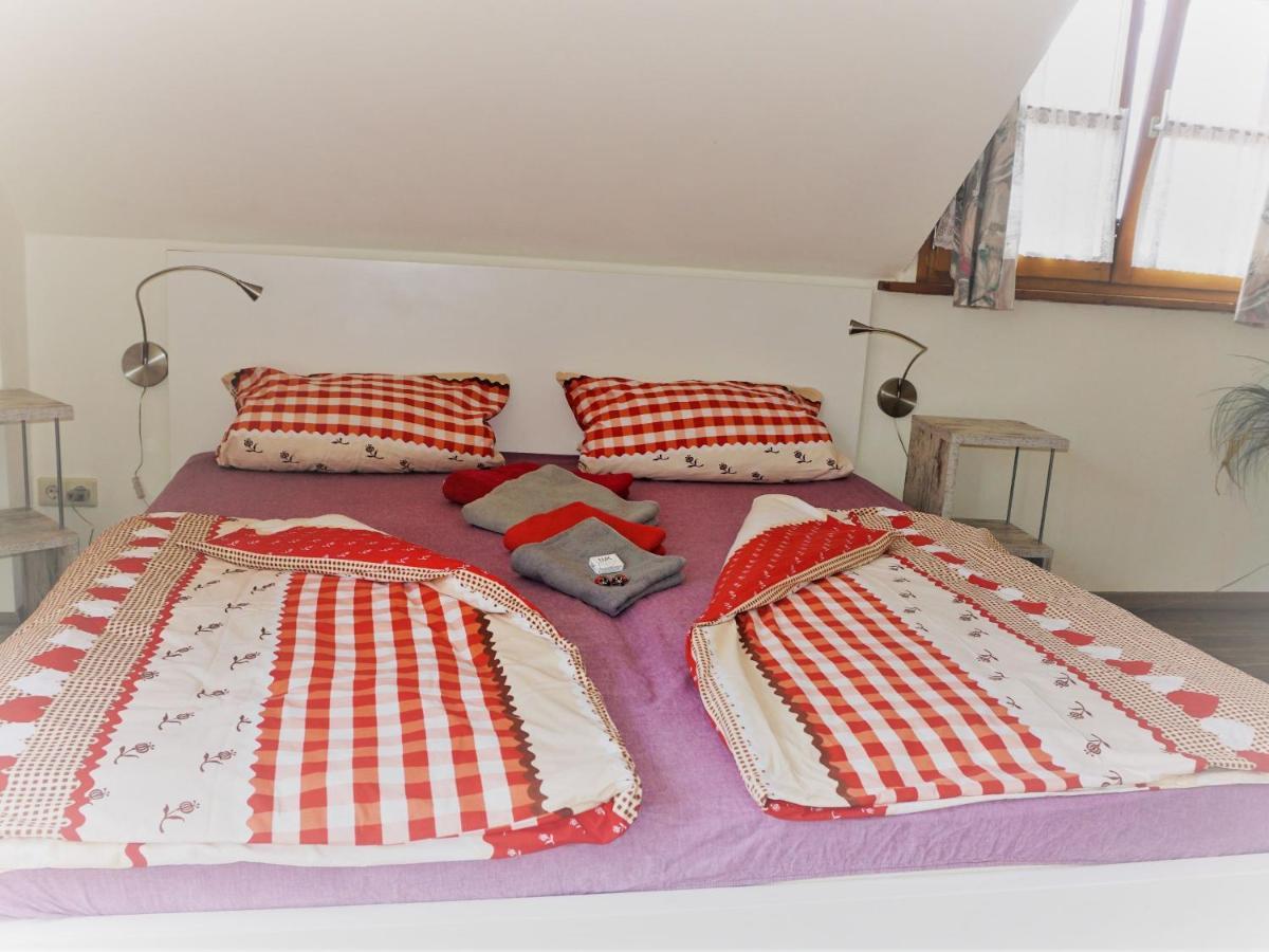 Gasthof Pension Ins Fischernetz - Mäntele Meersburg
