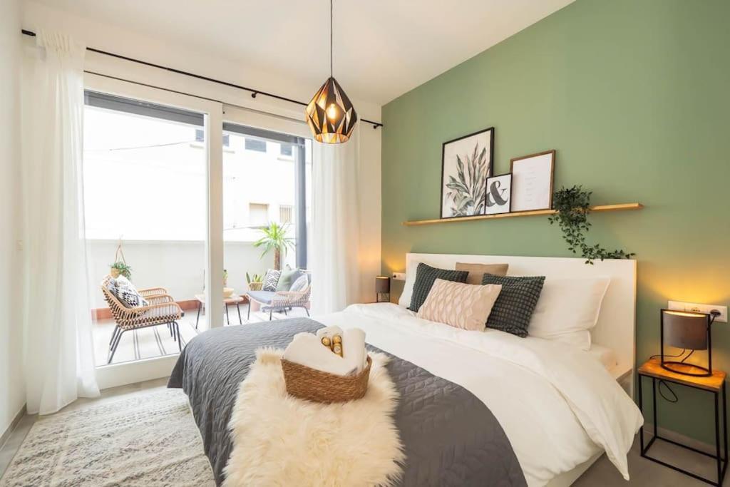 Luxury Apartment, In The Old Town On The Lake... *