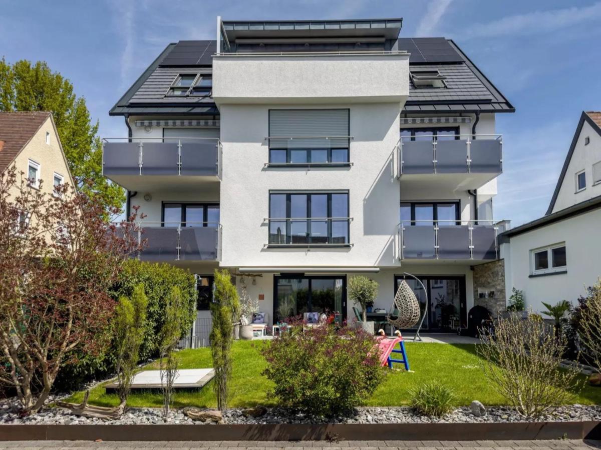 Star - Vogelhaus * FDH