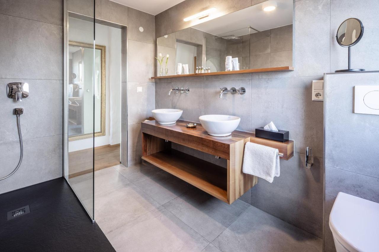 Neugarten 4*