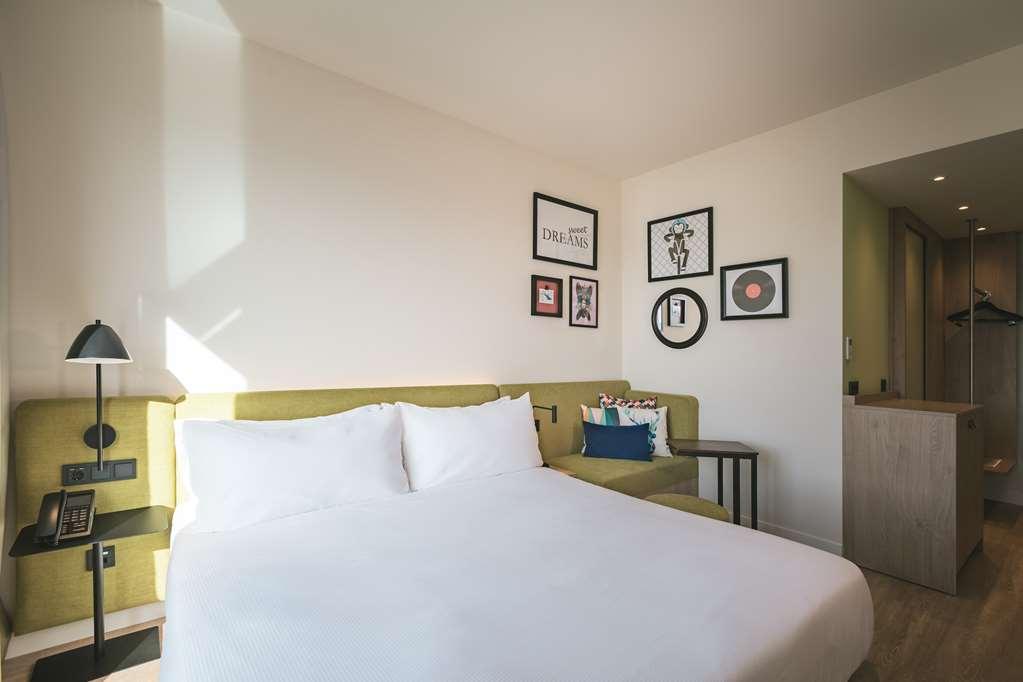 Hampton By Hilton *