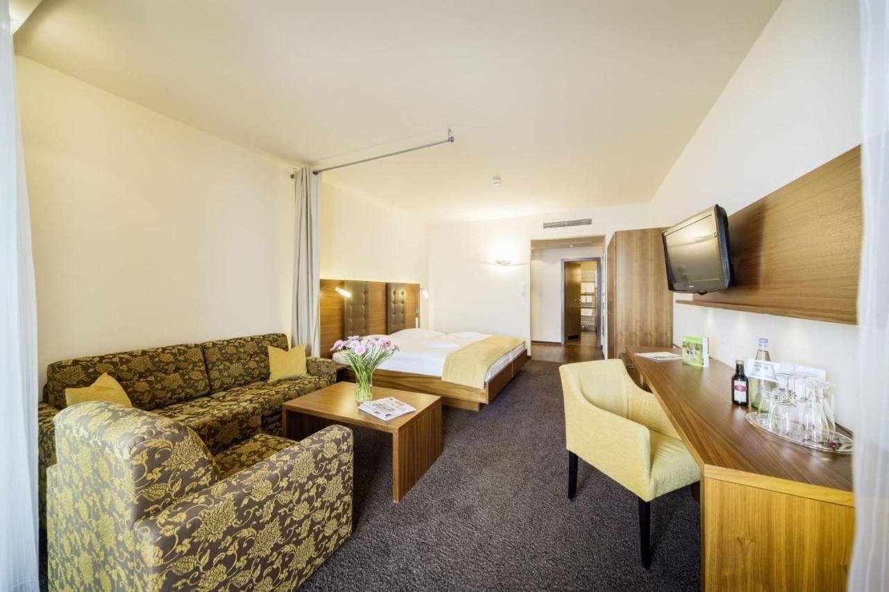 Flair Zum Schiff Hotel 3*