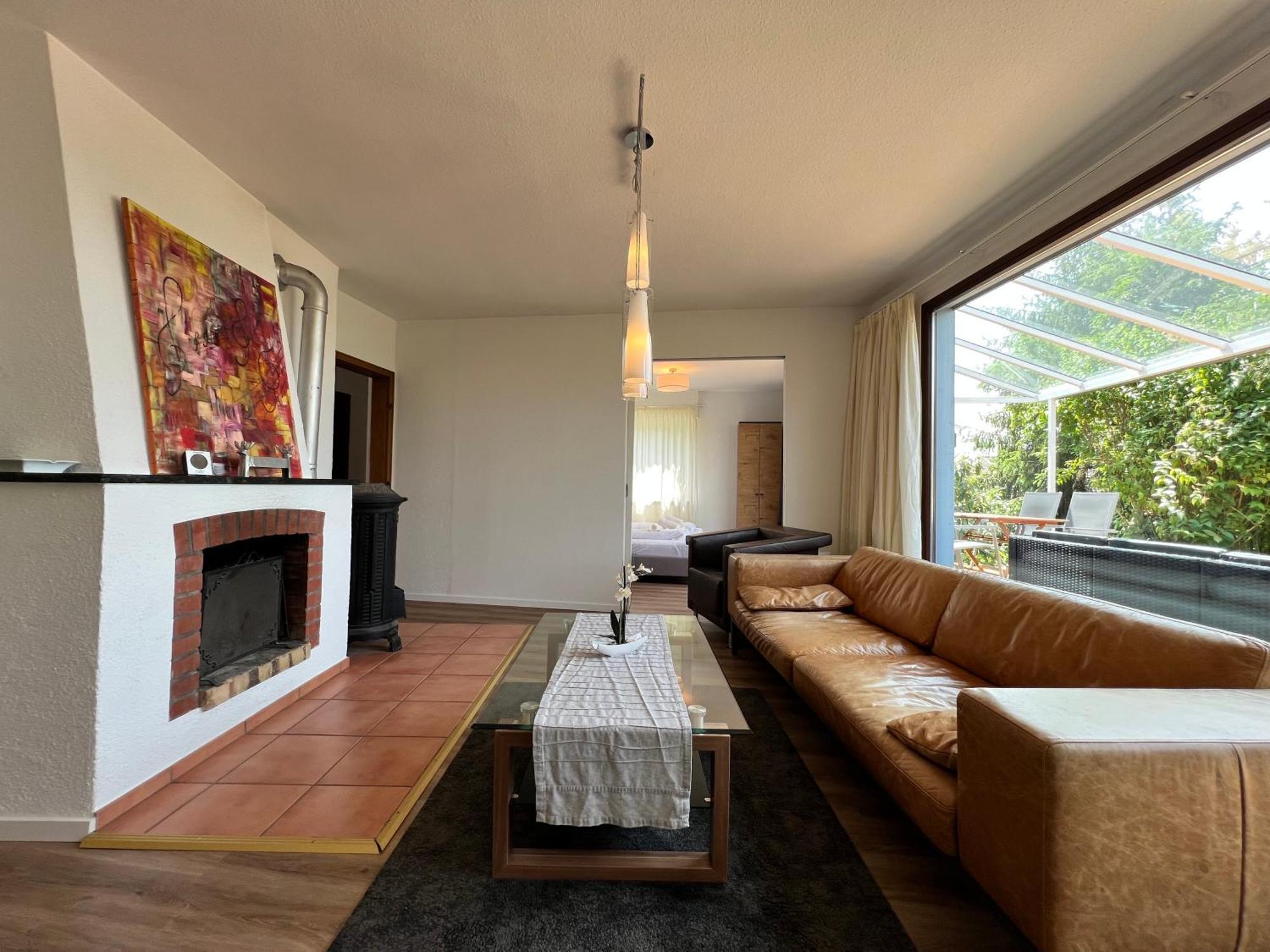 Holiday home Wellnesshuette Mit Aussenwhirlpool Und Herrlichem See-und Alpenblick