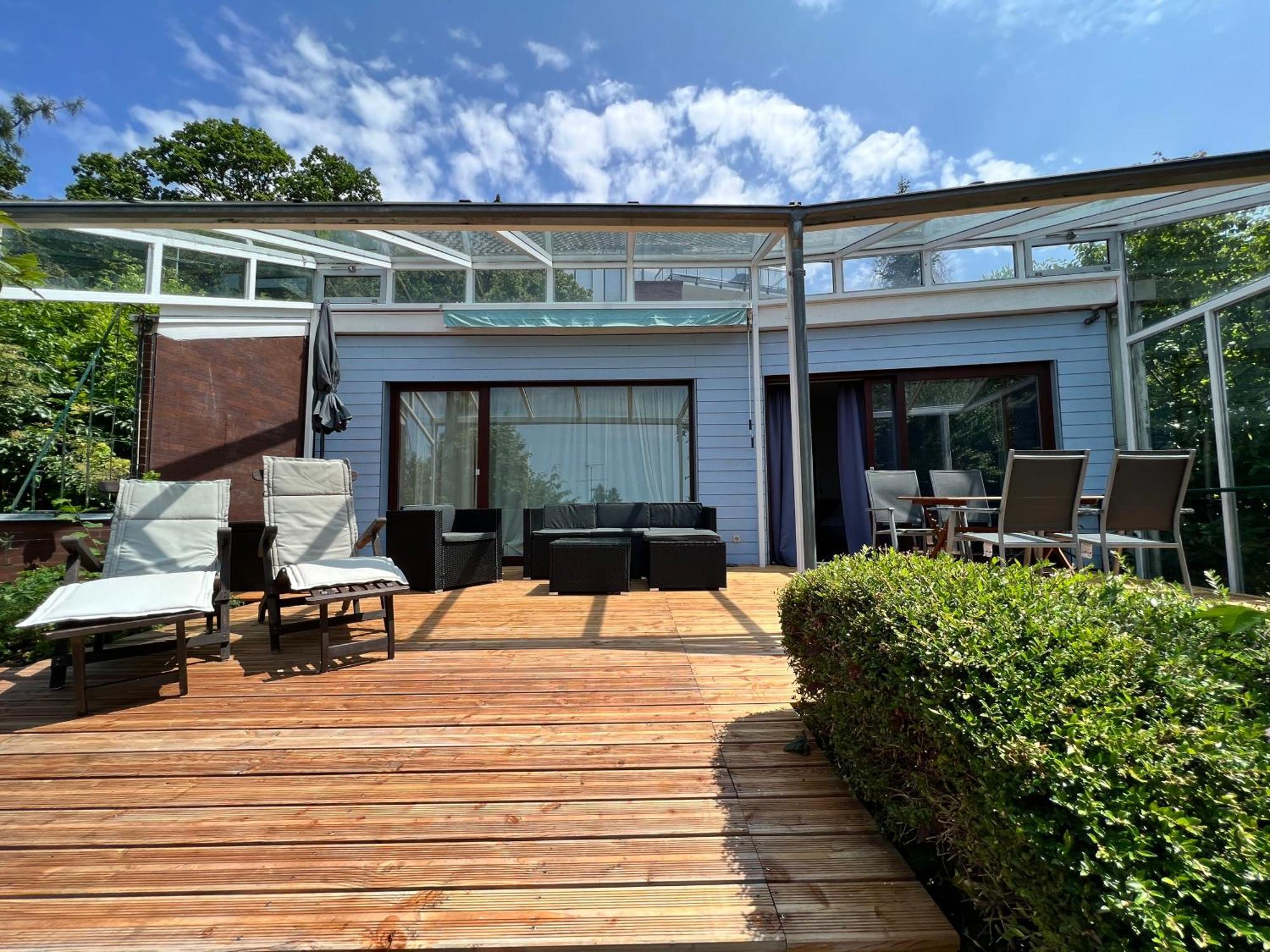 Wellnesshuette Mit Aussenwhirlpool Und Herrlichem See-und Alpenblick Holiday home