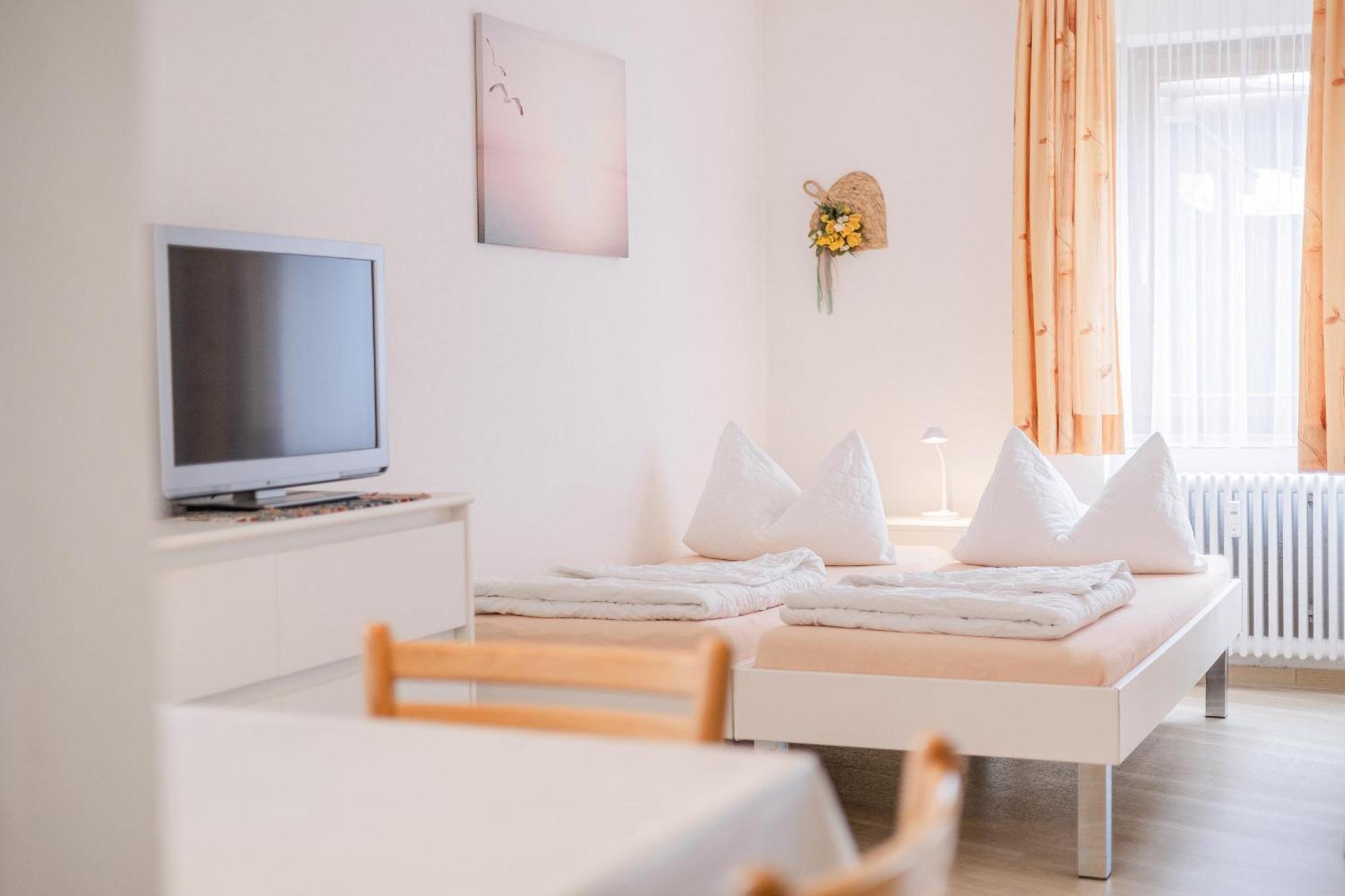 Ferienwohnpark Ein-zimmer-apartment 55 01 Immenstaad am Bodensee