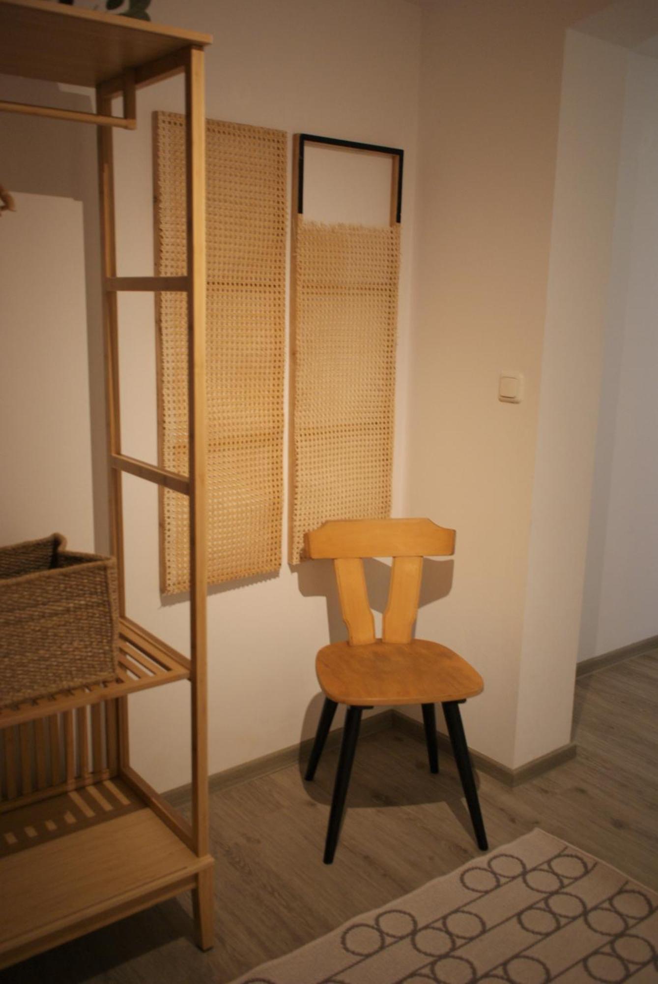 Apartment Trendige Mitten In Der Stadt Mit Privatem Parkplatz