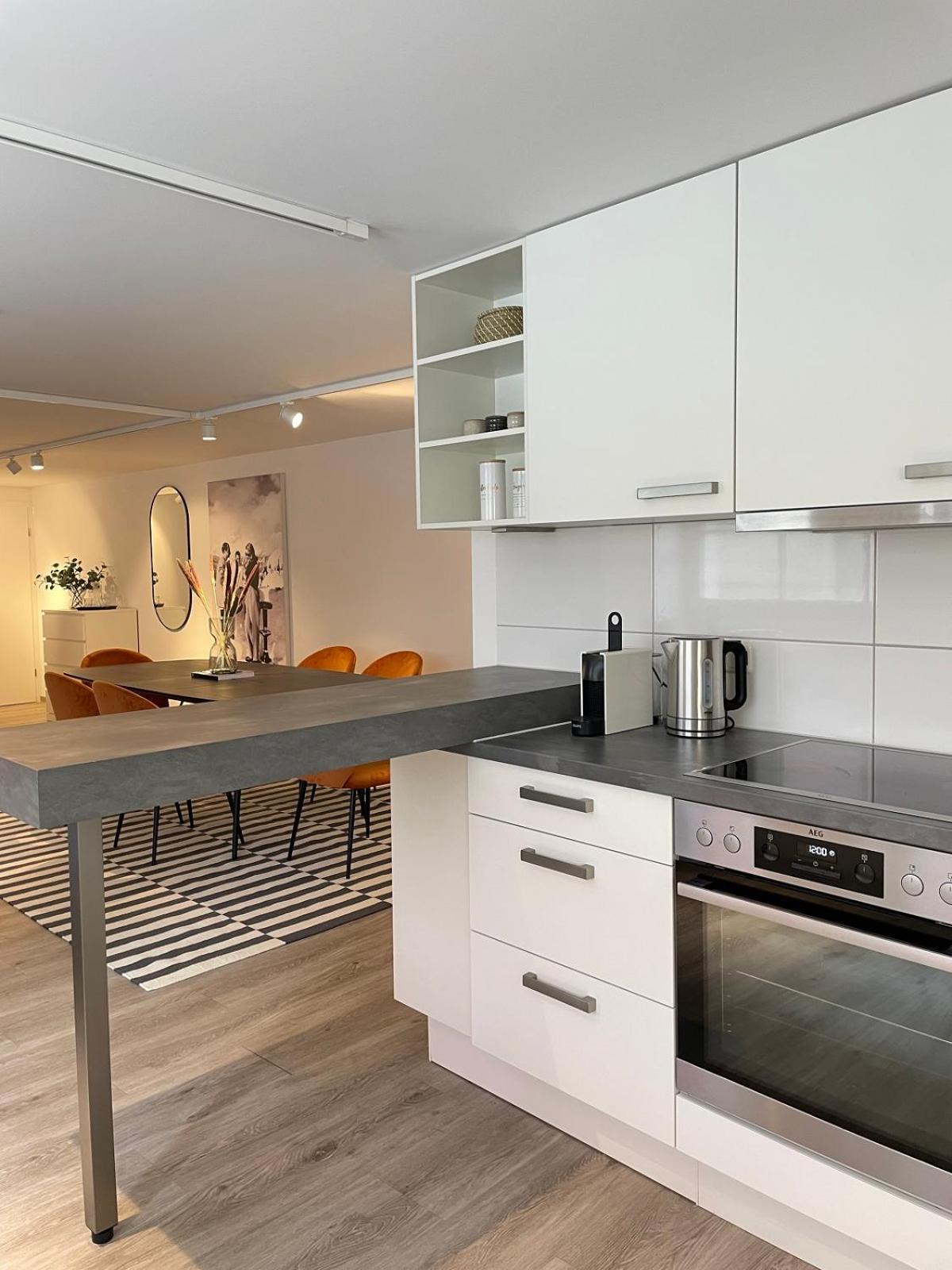Trendige Mitten In Der Stadt Mit Privatem Parkplatz Apartment
