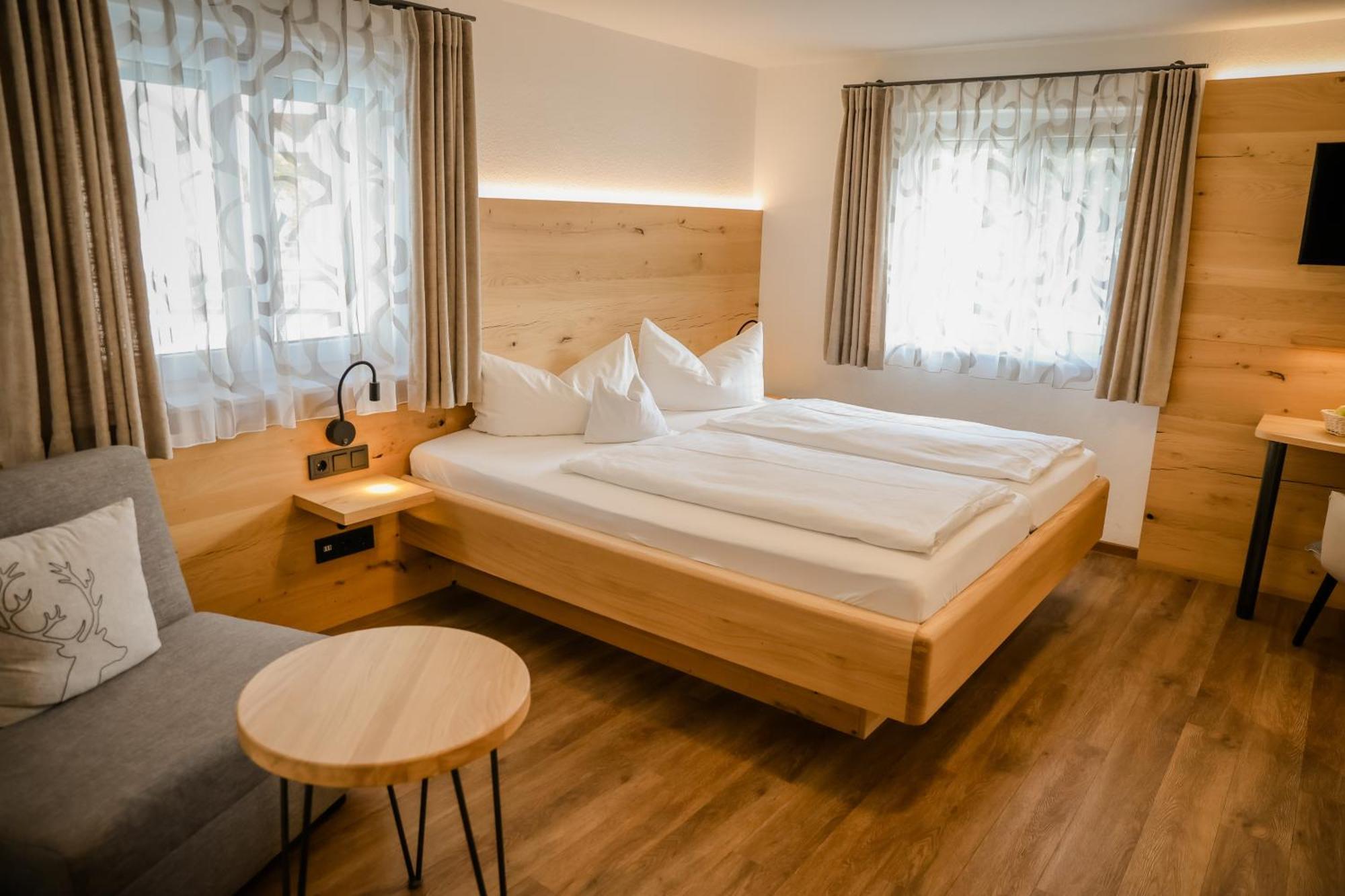 Schellenberg Hotel 3*