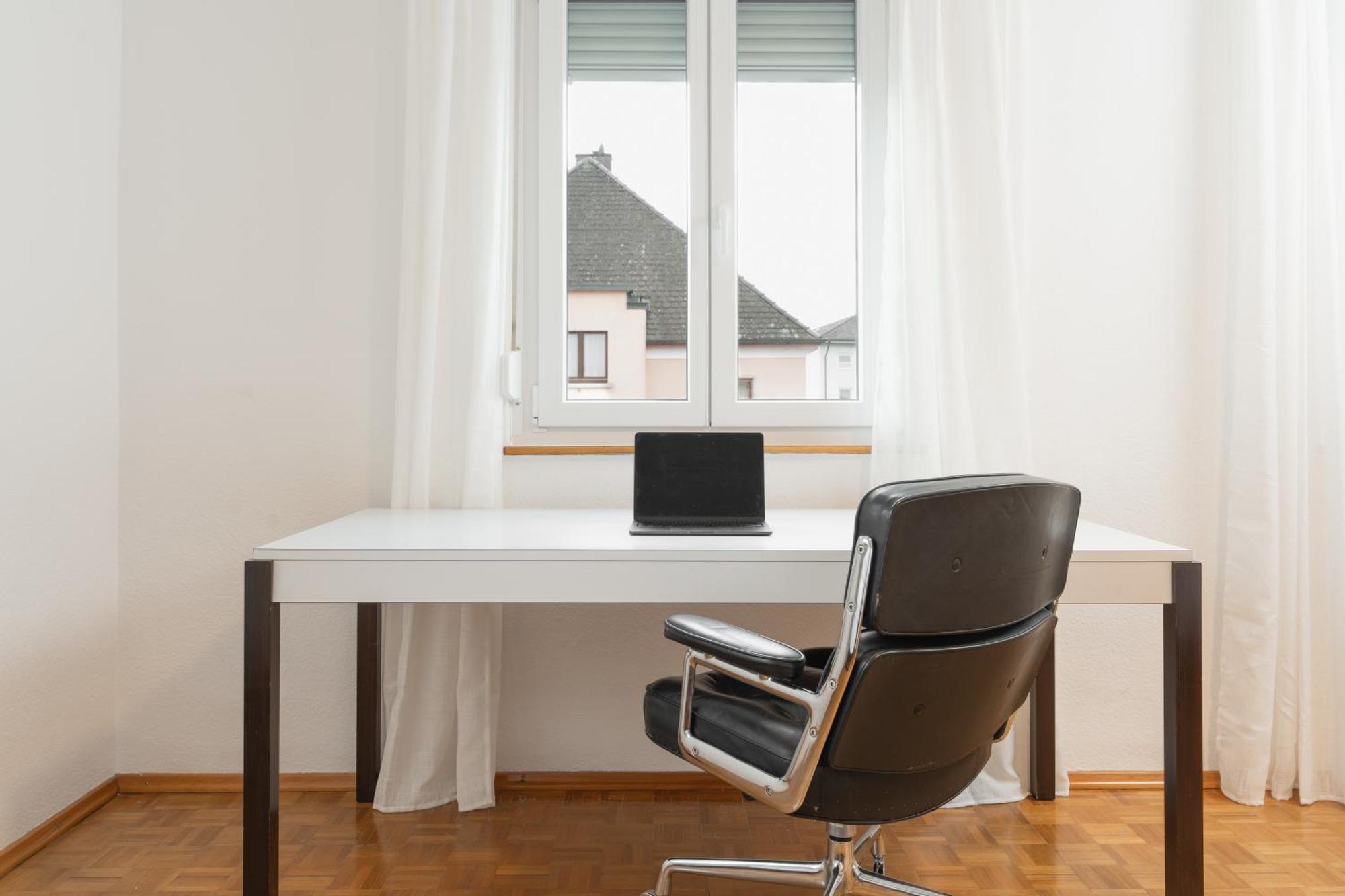 Holiday home Bodensee-haus Istayunixi Seenaehe-terrasse-garten-netflix-parkplatz Radolfzell am Bodensee