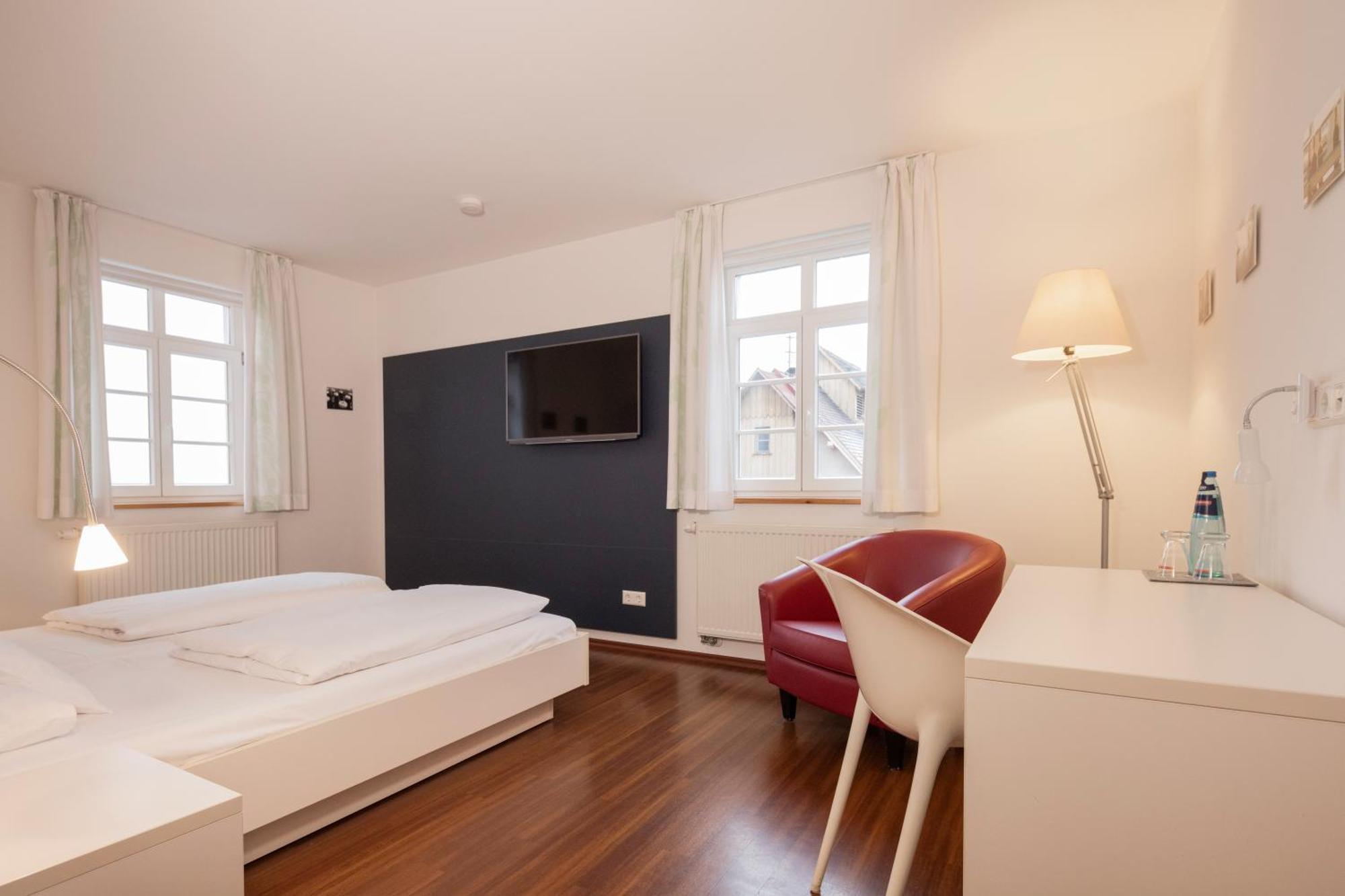 Brauerei U. Zur Krone Hotel *