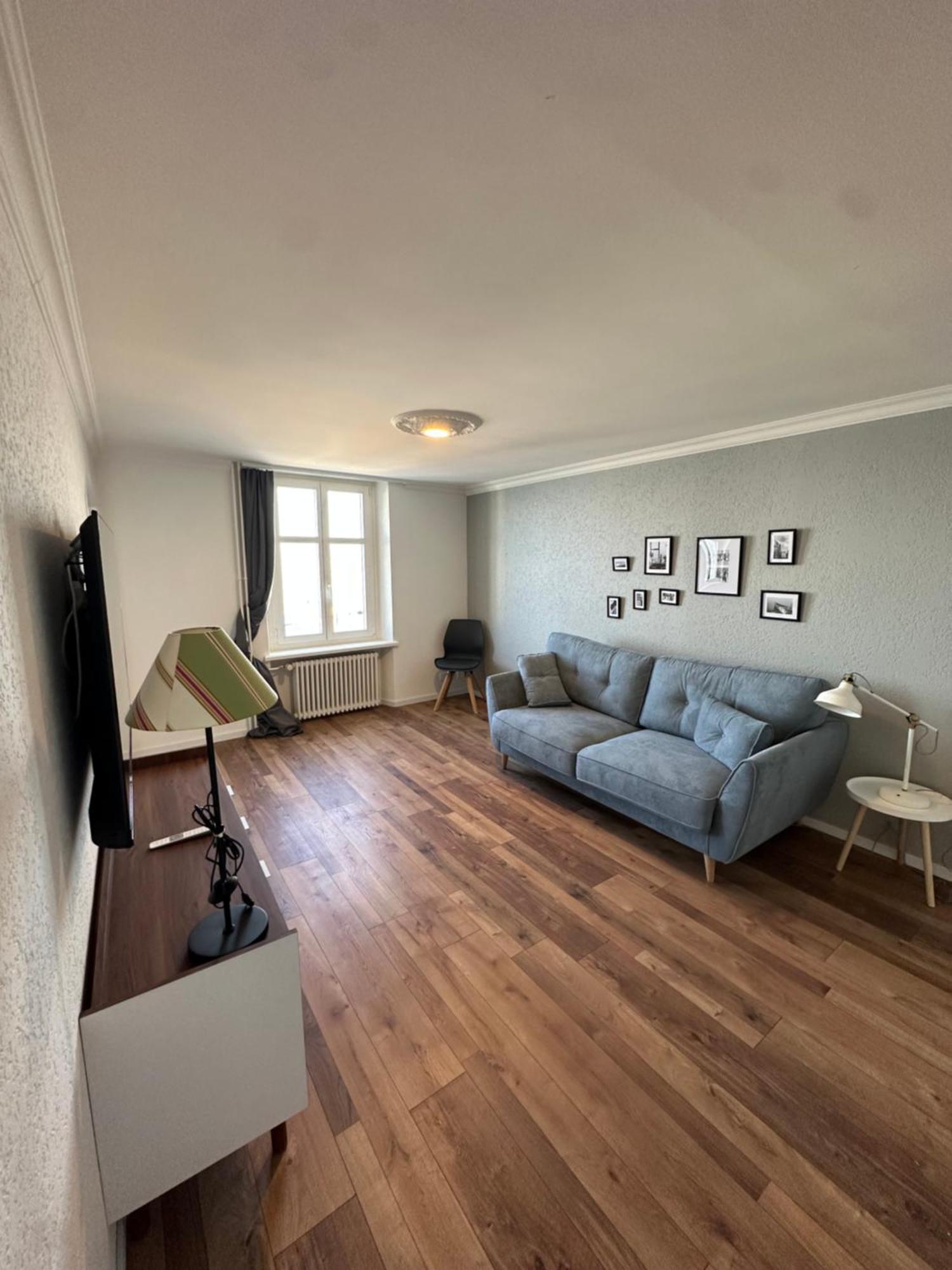 Lakeside - Easy Self Check-in Apartment *
