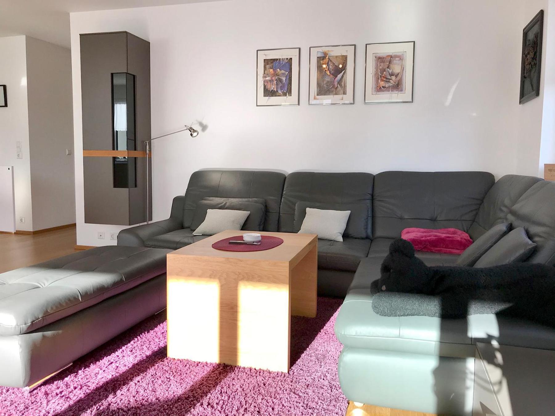 1st Floor - Hochwertige Mit Balkon Und Aufzug