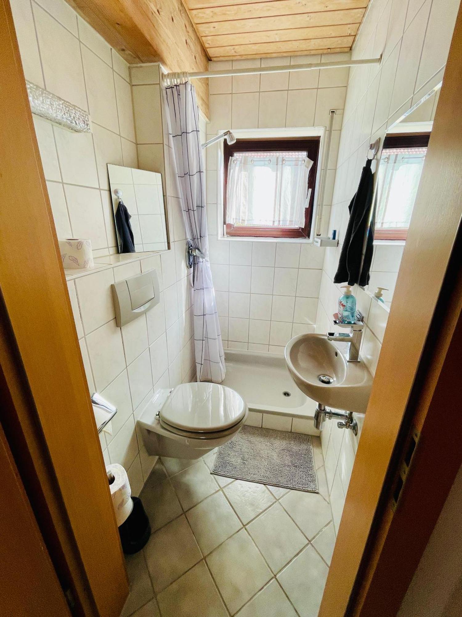 Apartment Kleine Ein Mit Gartenanlage