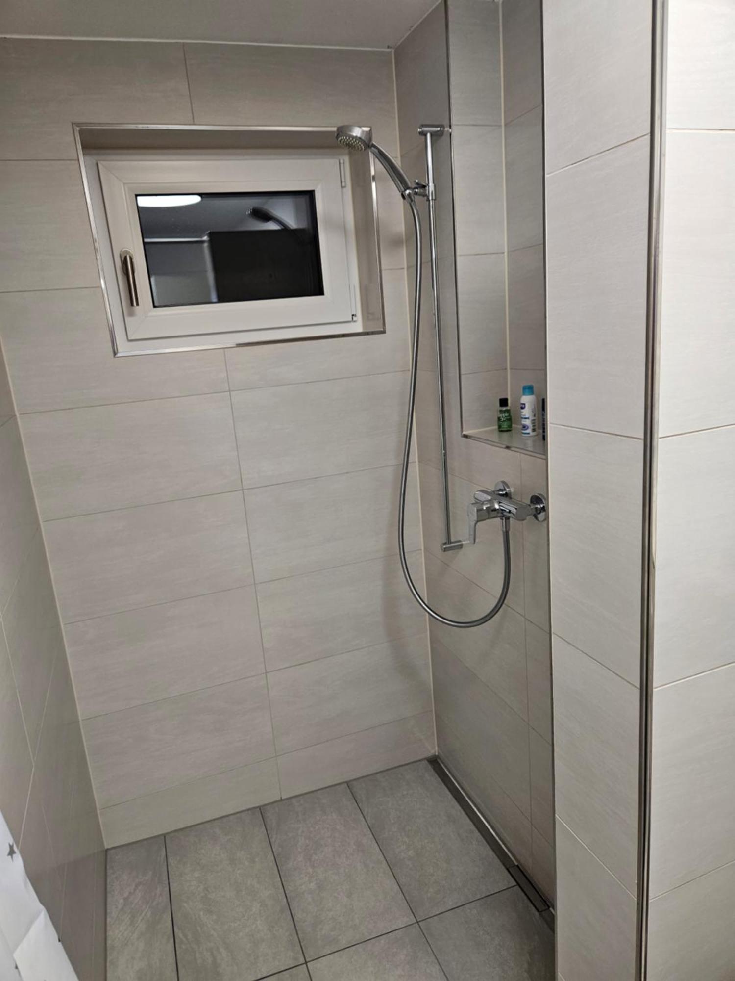 Apartment Schoene Einliegerwohnung 200m Vom Wasser Entfernt Stein Am Rhein