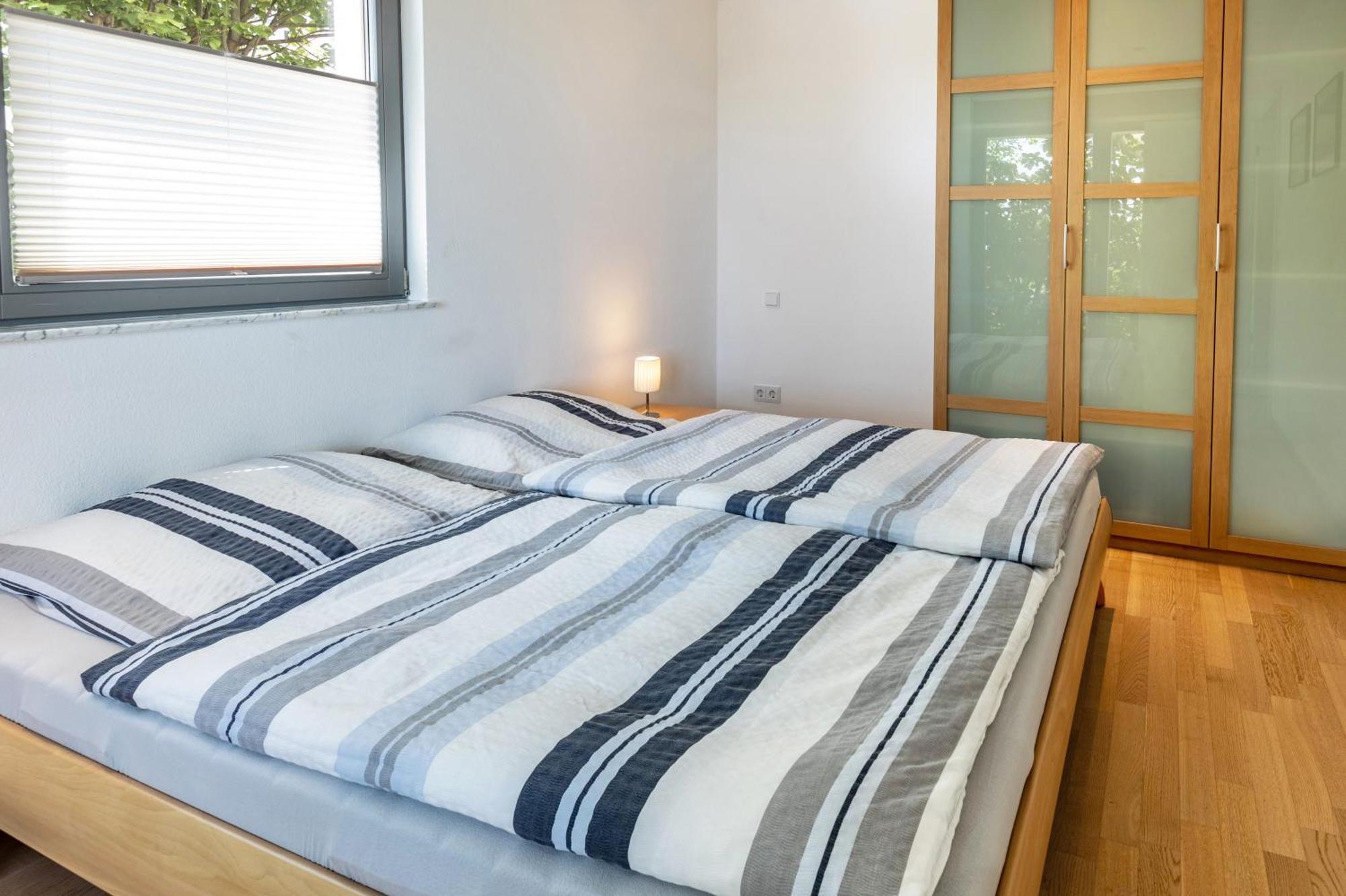Am Lichtenberg Apartment *