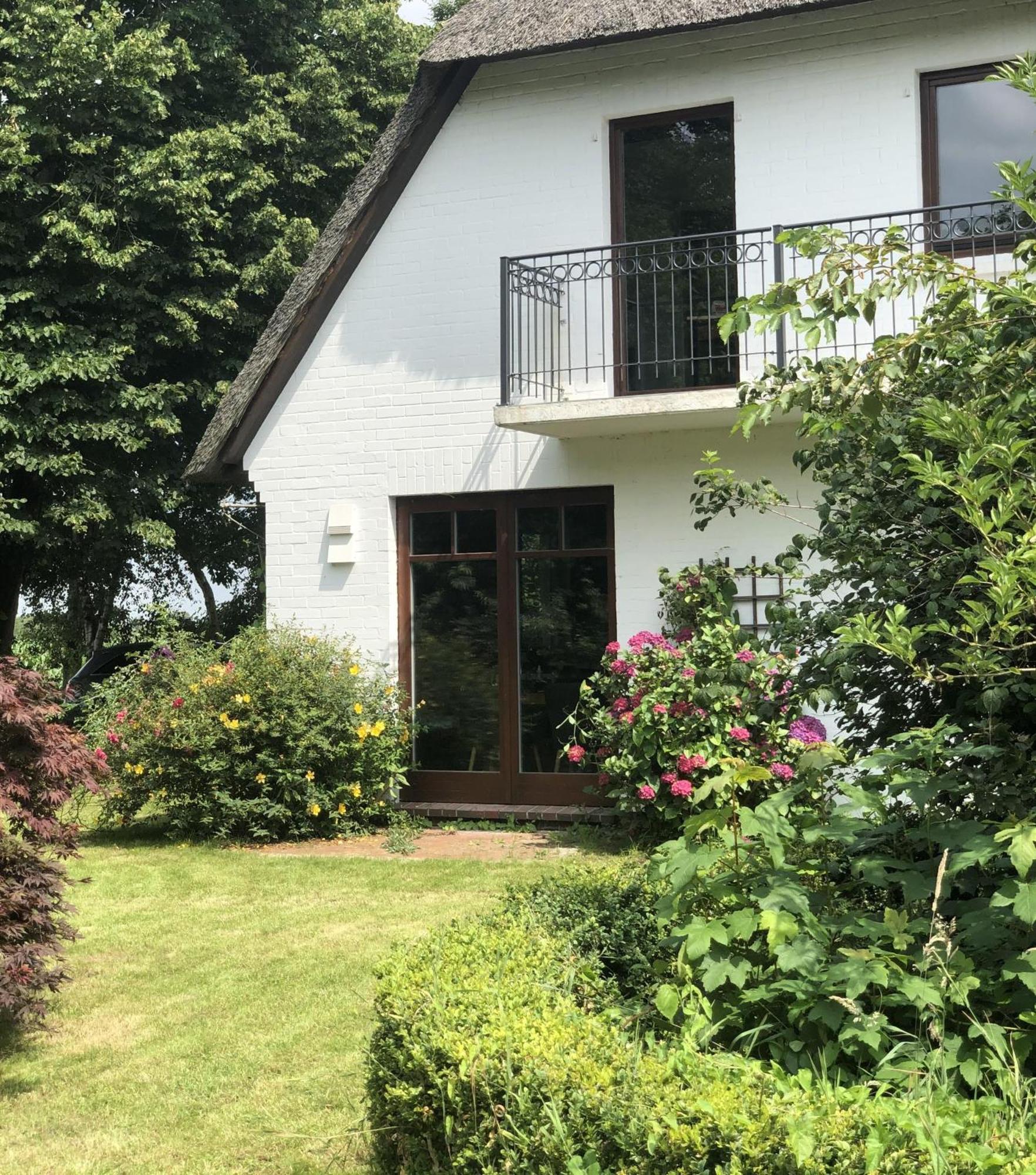 Reetdachlandhaus Wiemershoern Holiday home Sudbrookmerland