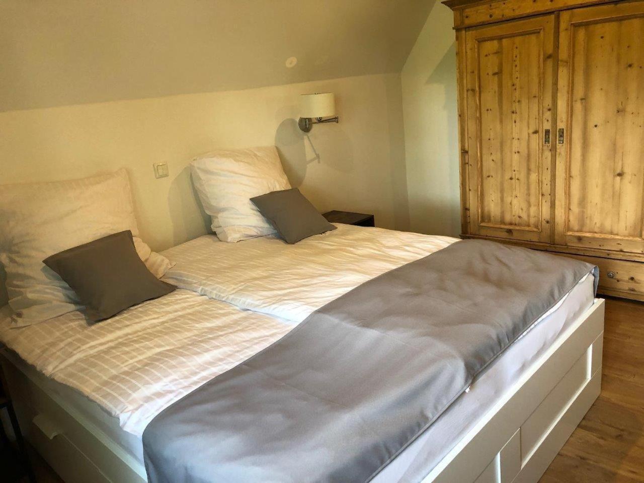 Holiday home Reetdachlandhaus Wiemershoern Sudbrookmerland