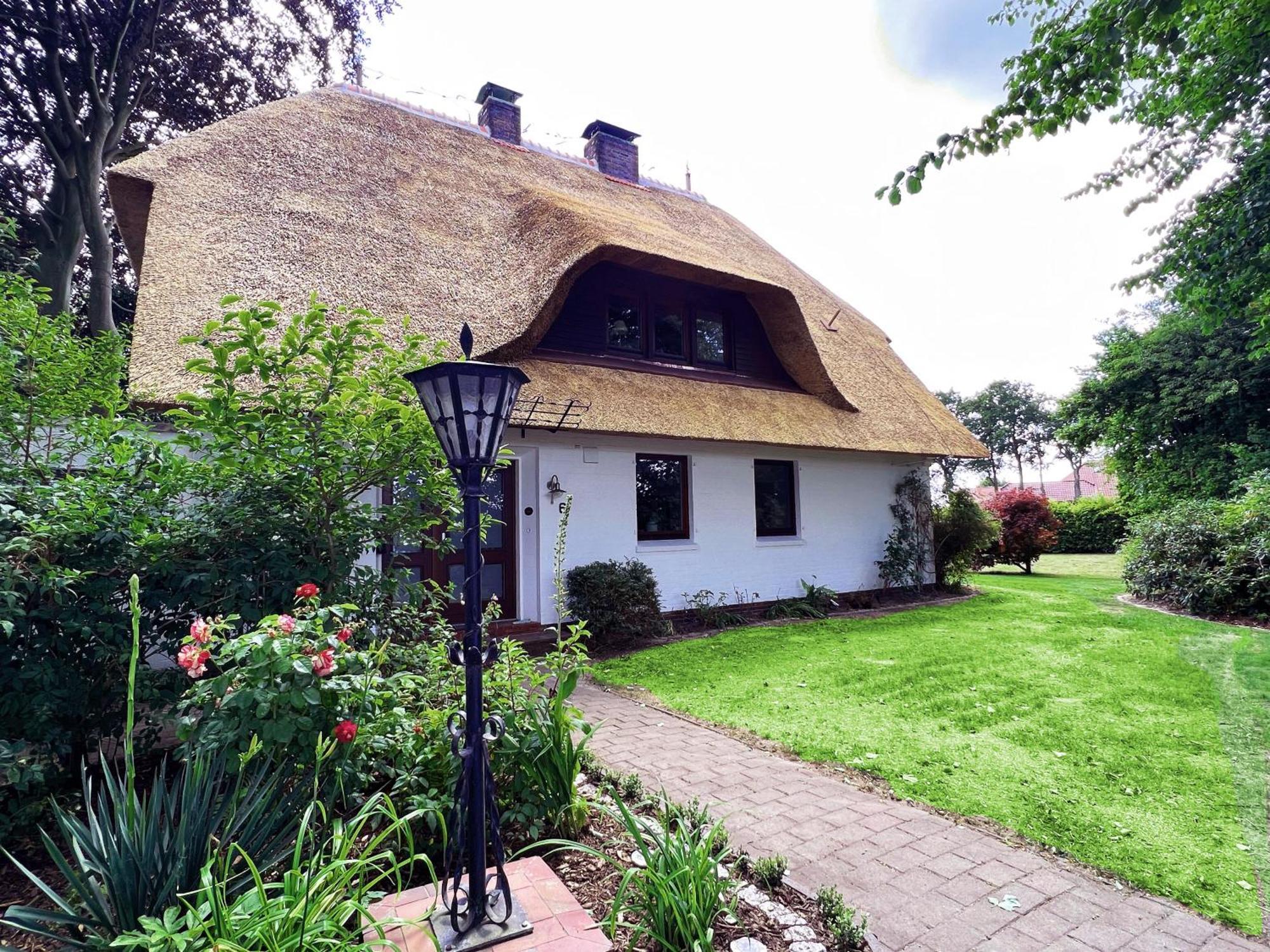 Reetdachlandhaus Wiemershoern