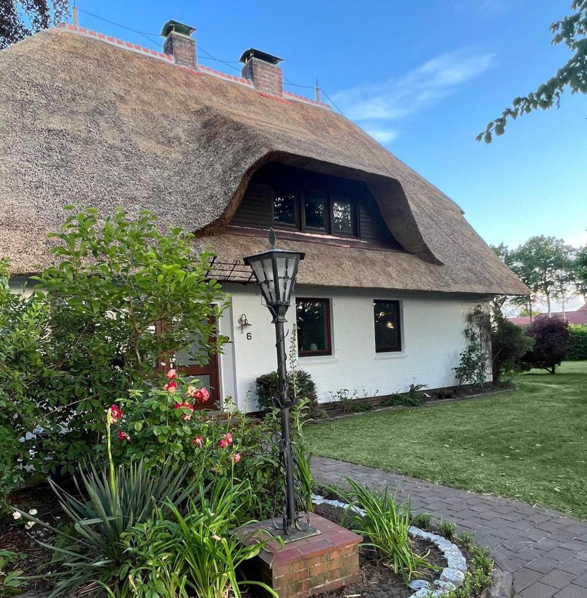 Reetdachlandhaus Wiemershoern