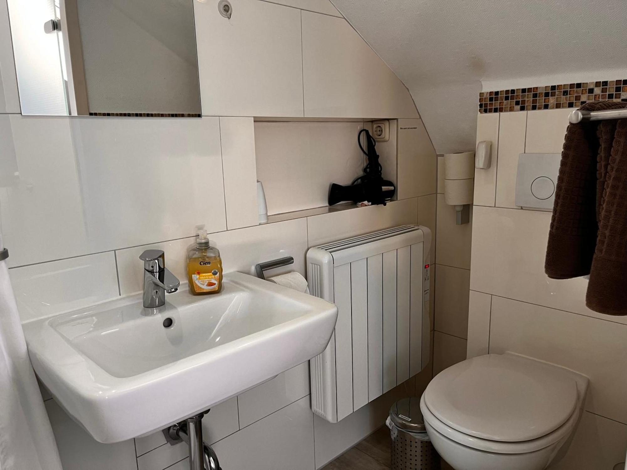 Gaestehaus Sommertal, Eigener Parkplatz, 800m Zum Bodensee, 300m Zur Altstadt