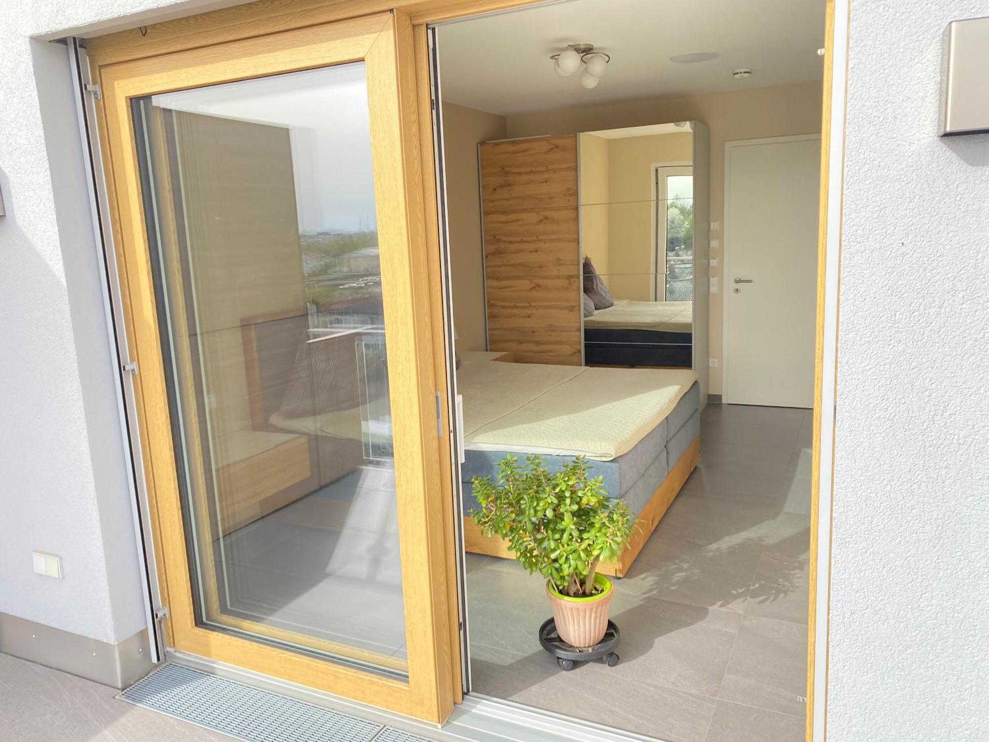 Penthouse Mit Alpenblick Apartment Friedrichshafen