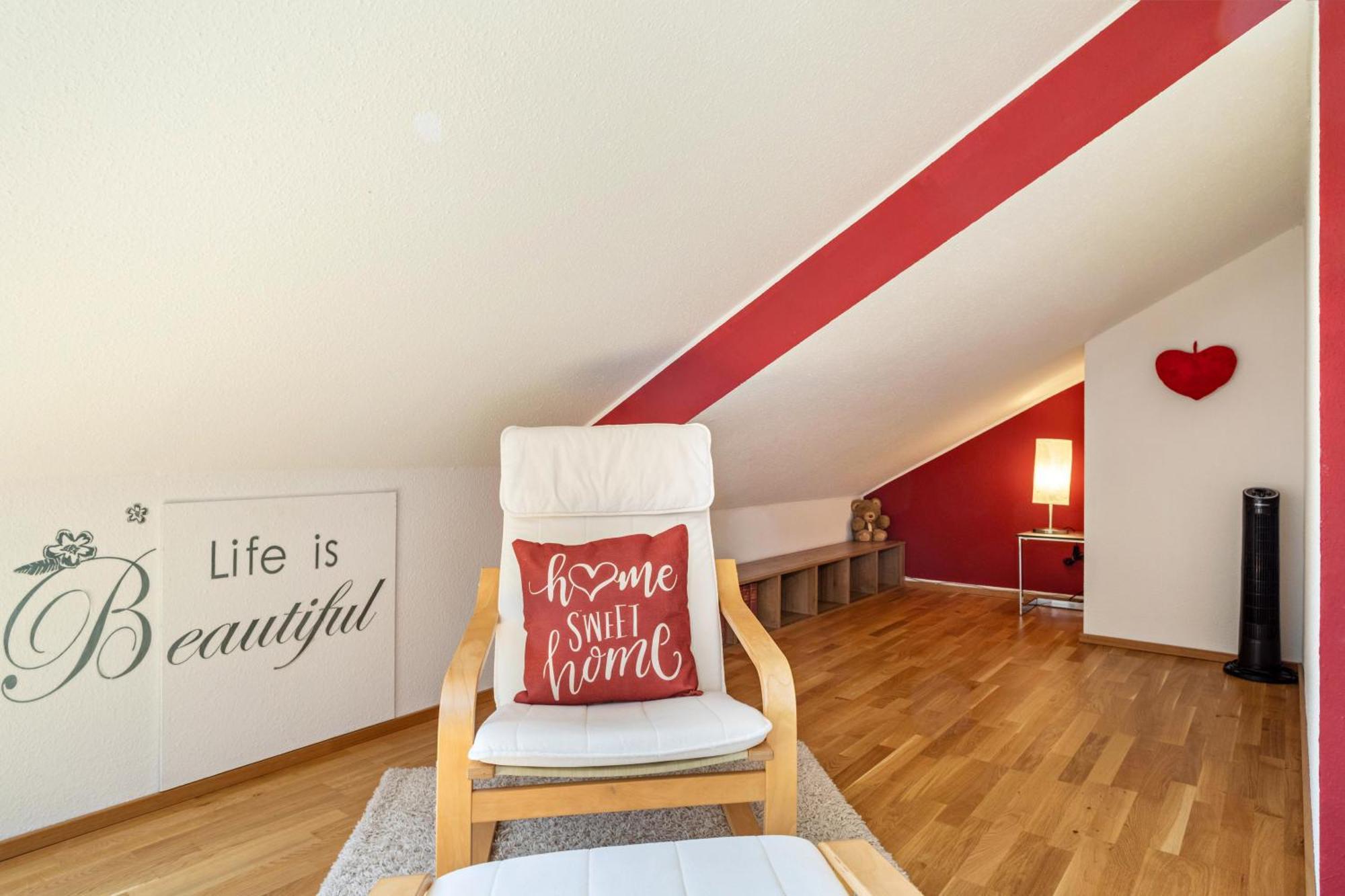 Tina's Lounge Penthousewohnung Apartment