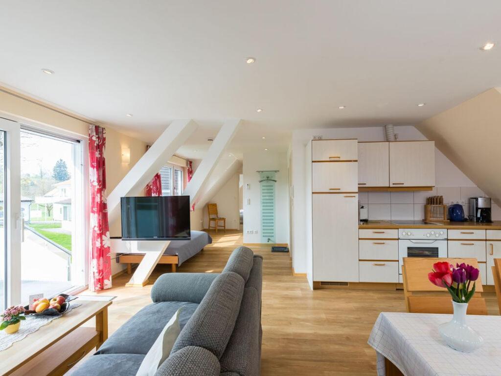 Holiday home Oak Modern Retreat In *