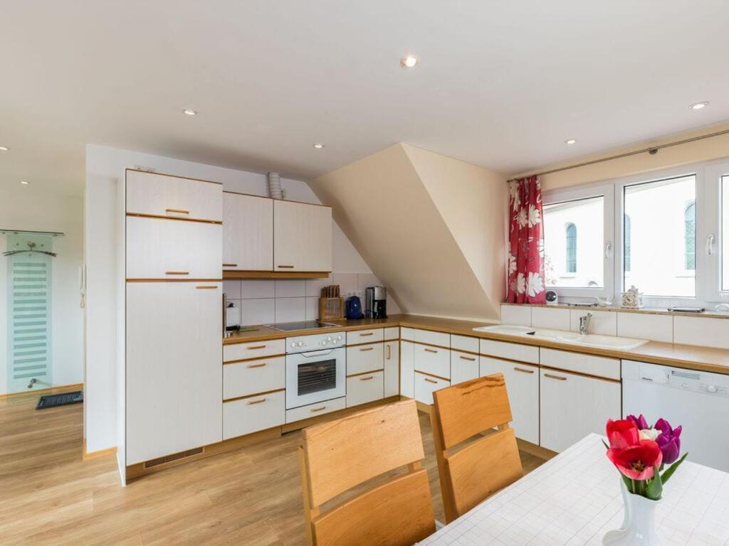 Oak Modern Retreat In Uberlingen
