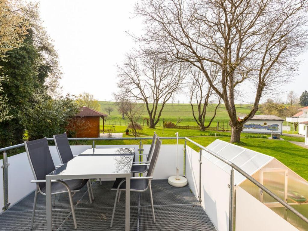 Oak Modern Retreat In *