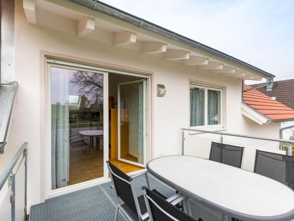Beech Modern Retreat