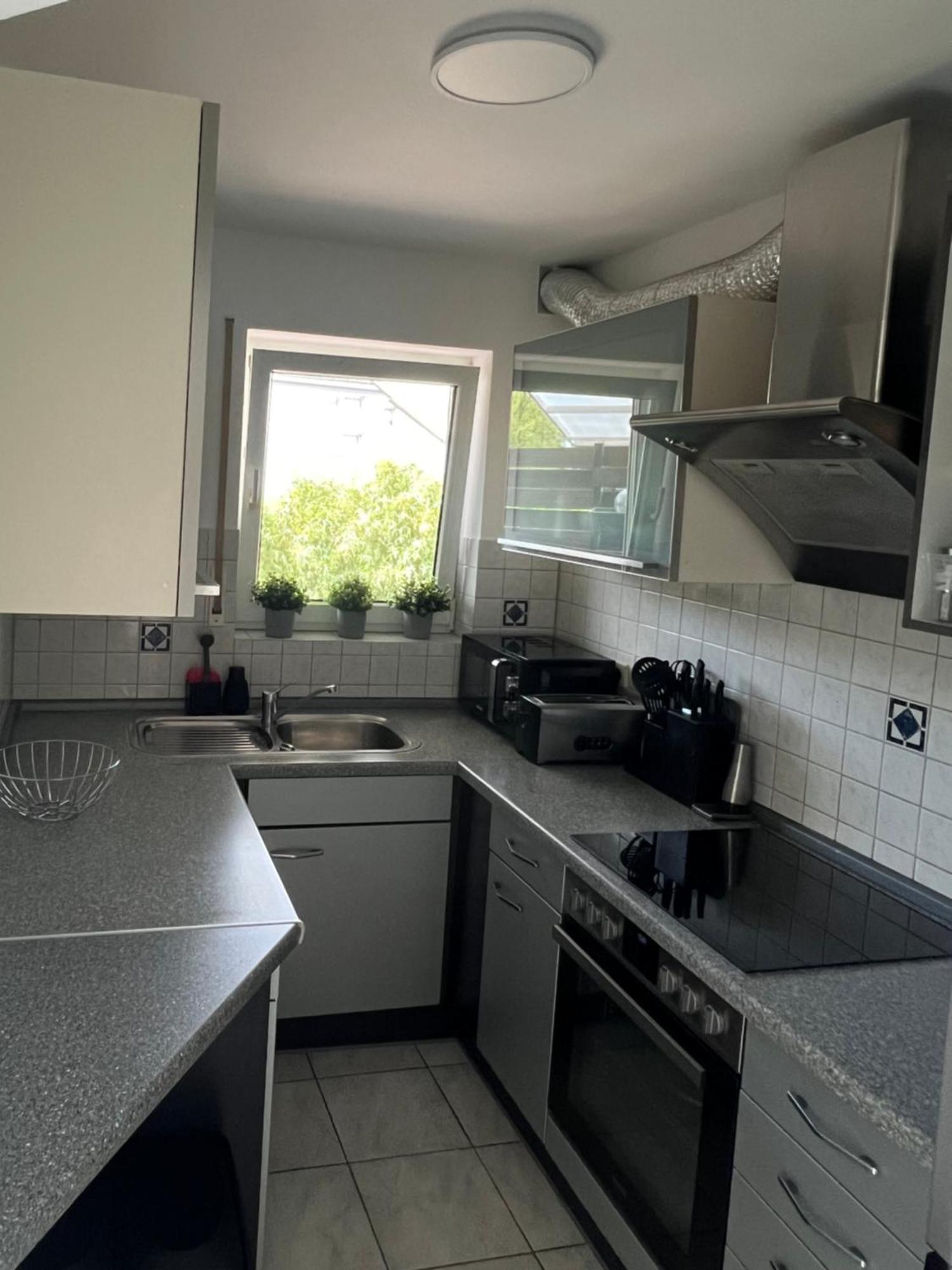 Design-terrasse-7 Personen-netflix-garage-seenah * Radolfzell am Bodensee