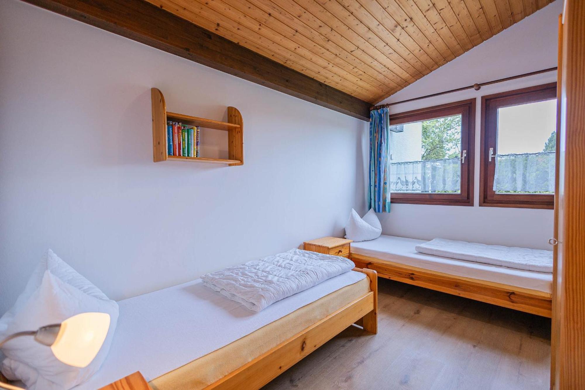 Ferienwohnpark Satteldachhaus Typ 9 Sd 19 Holiday home Immenstaad am Bodensee