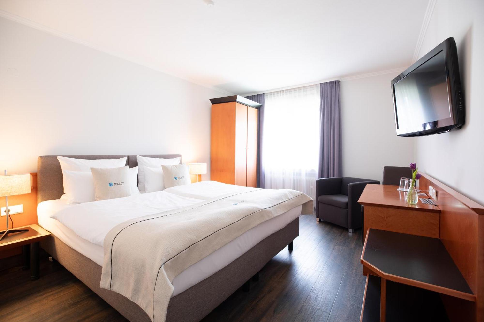 Select 3* Friedrichshafen
